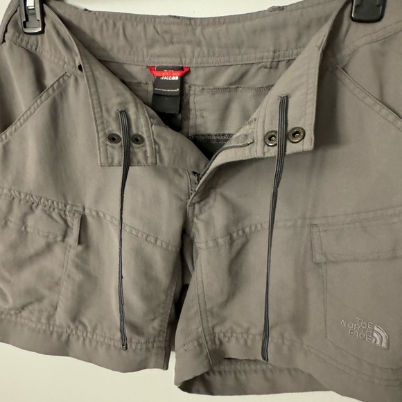 The Northface Hiking Shorts - Picture 6 of 7